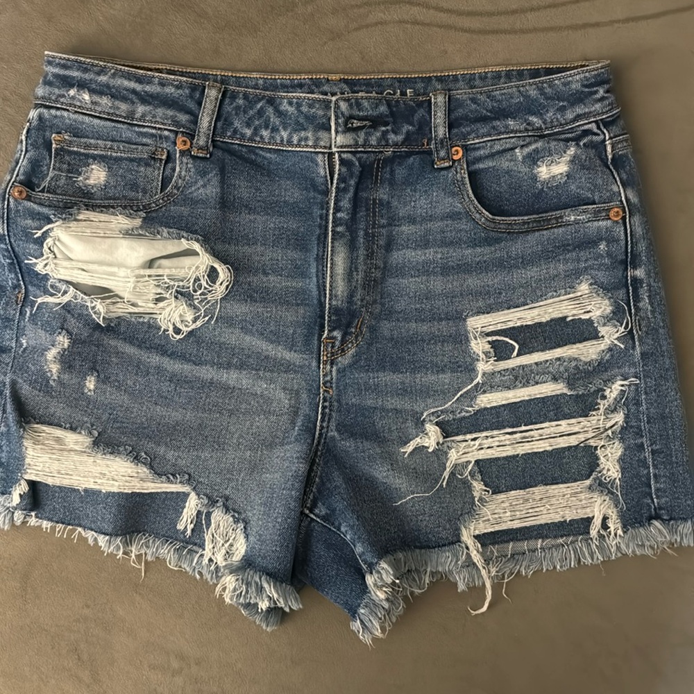 AE Mom Shorts
